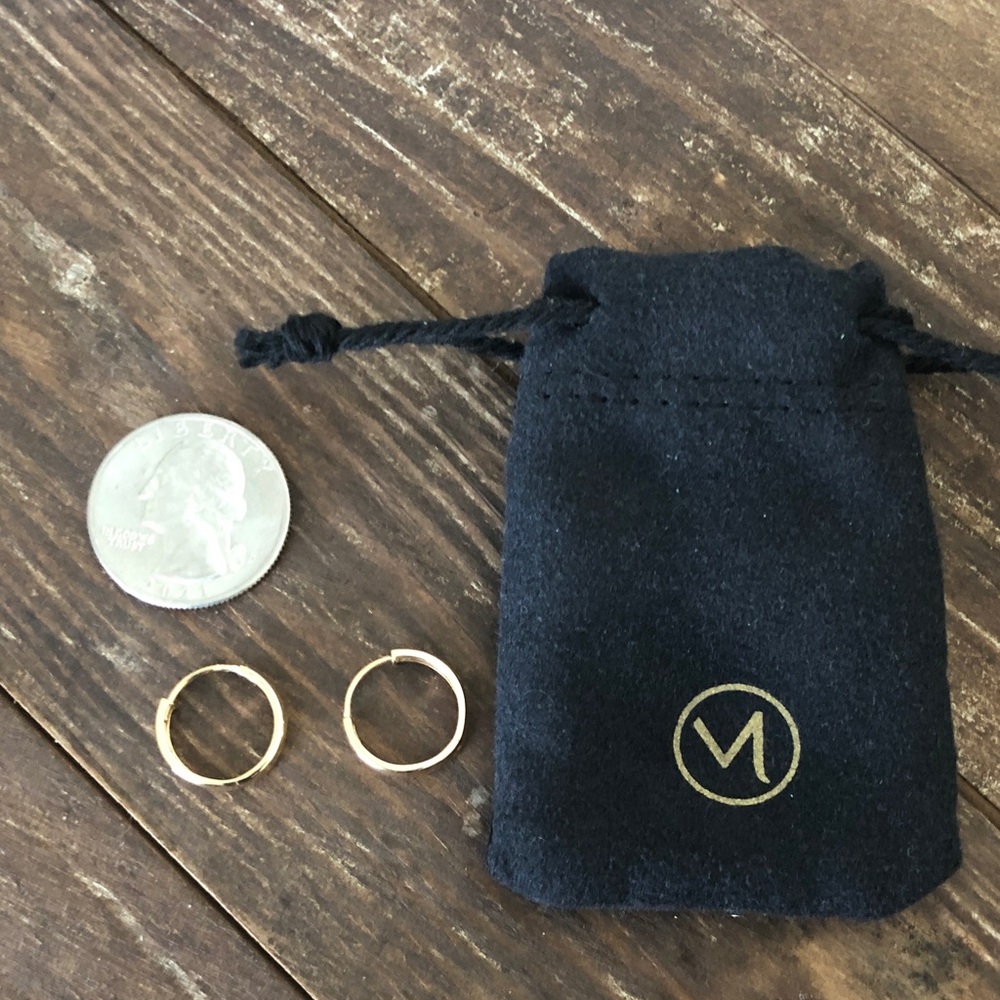 Mejuri Gold Bold Hoop Earrings - Picture 2 of 4